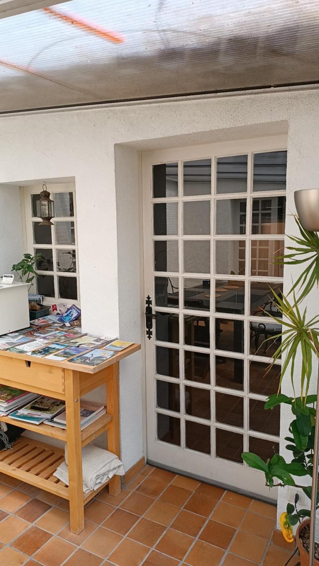 Les Gites Des Beaux Chenes Mortagne-sur-Sevre Exterior foto
